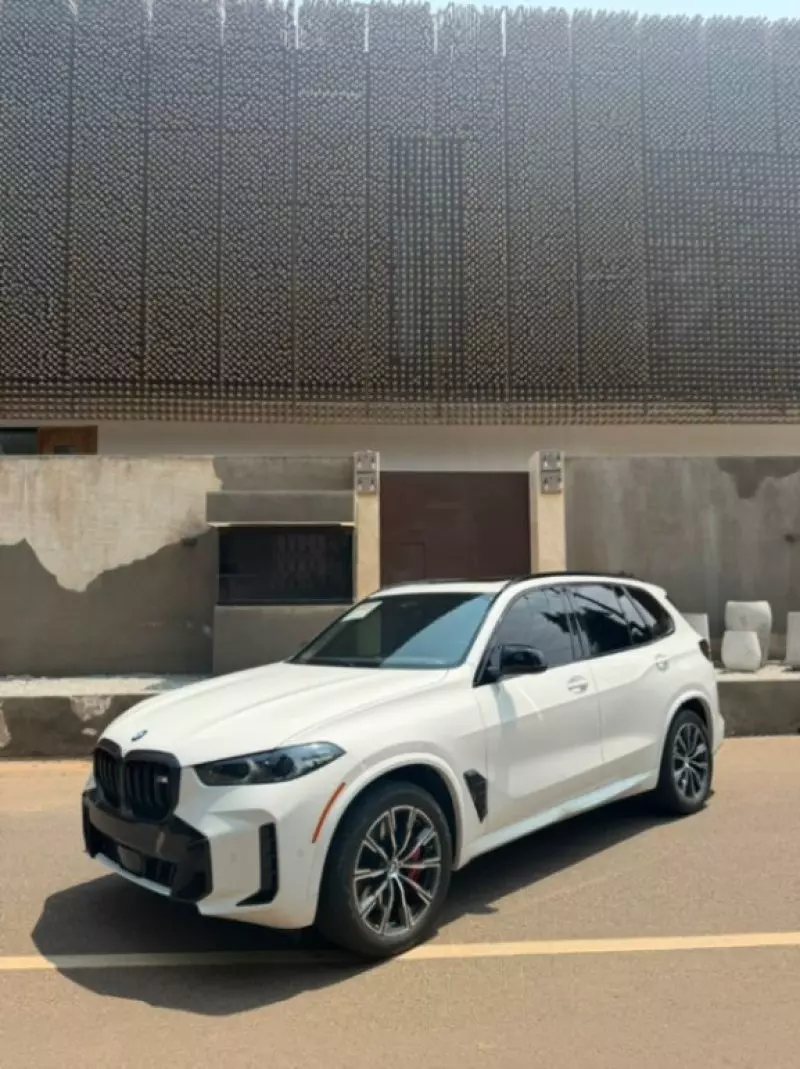 BMW X5   - 2025