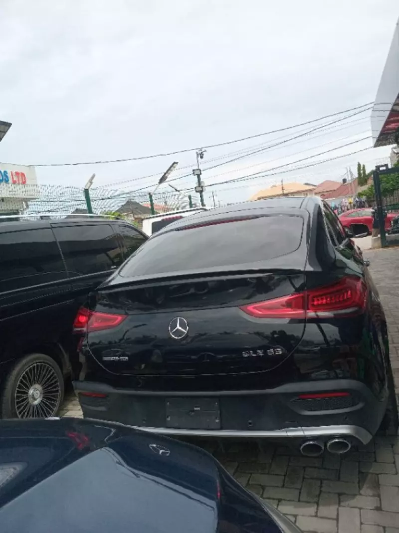 Mercedes-Benz GLE 53 S   - 2021