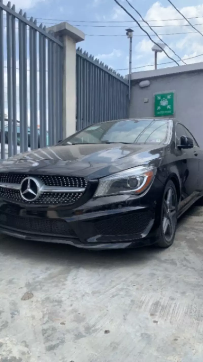 Mercedes-Benz CLA 250   - 2015