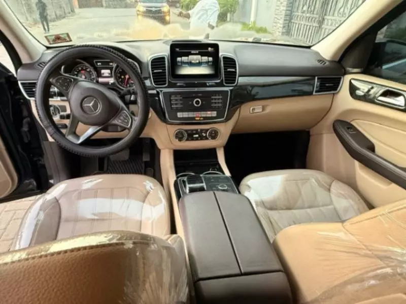 Mercedes-Benz GLE-Class - 2016