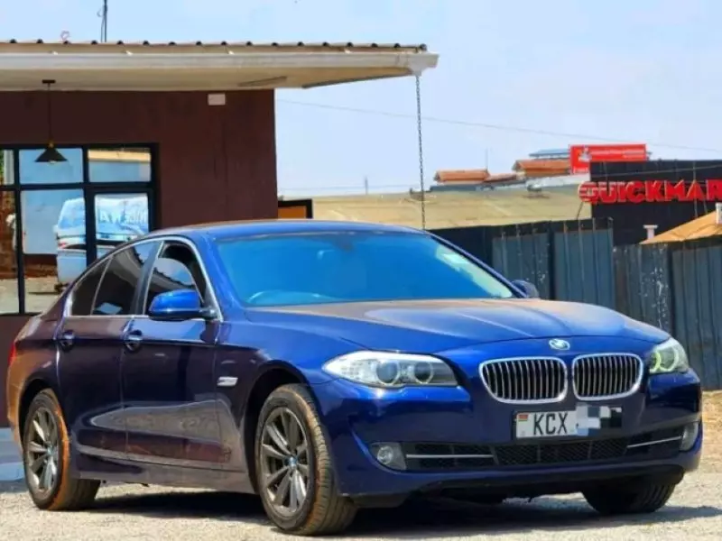 BMW 520   - 2012