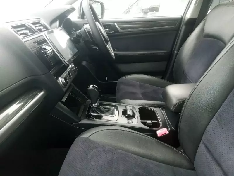 Subaru Outback   - 2015