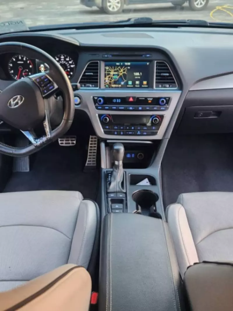 Hyundai Sonata   - 2015