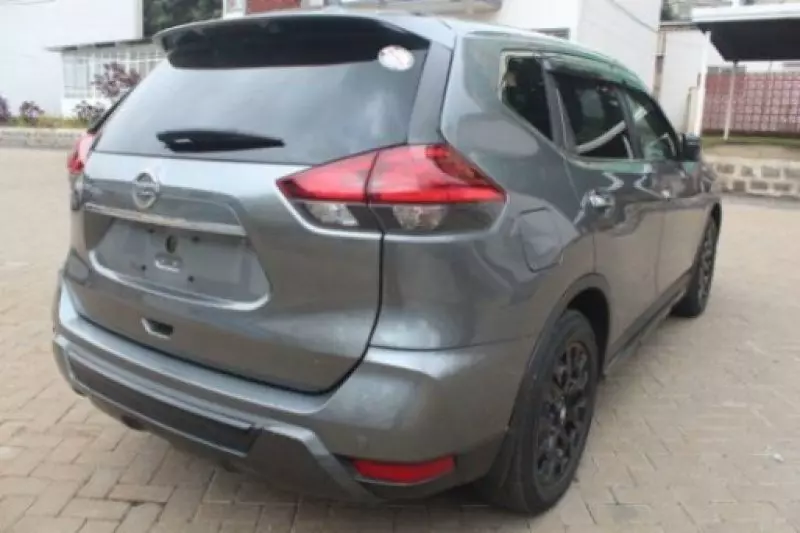 Nissan X-Trail   - 2018