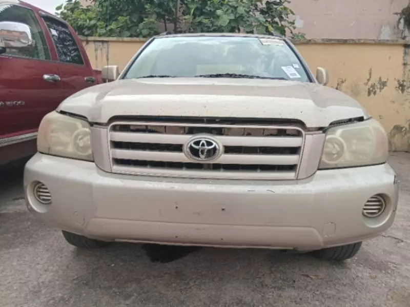 Toyota Highlander   - 2004