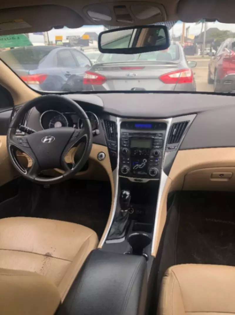 Hyundai SONATA 2,0L BVA GL   - 2011
