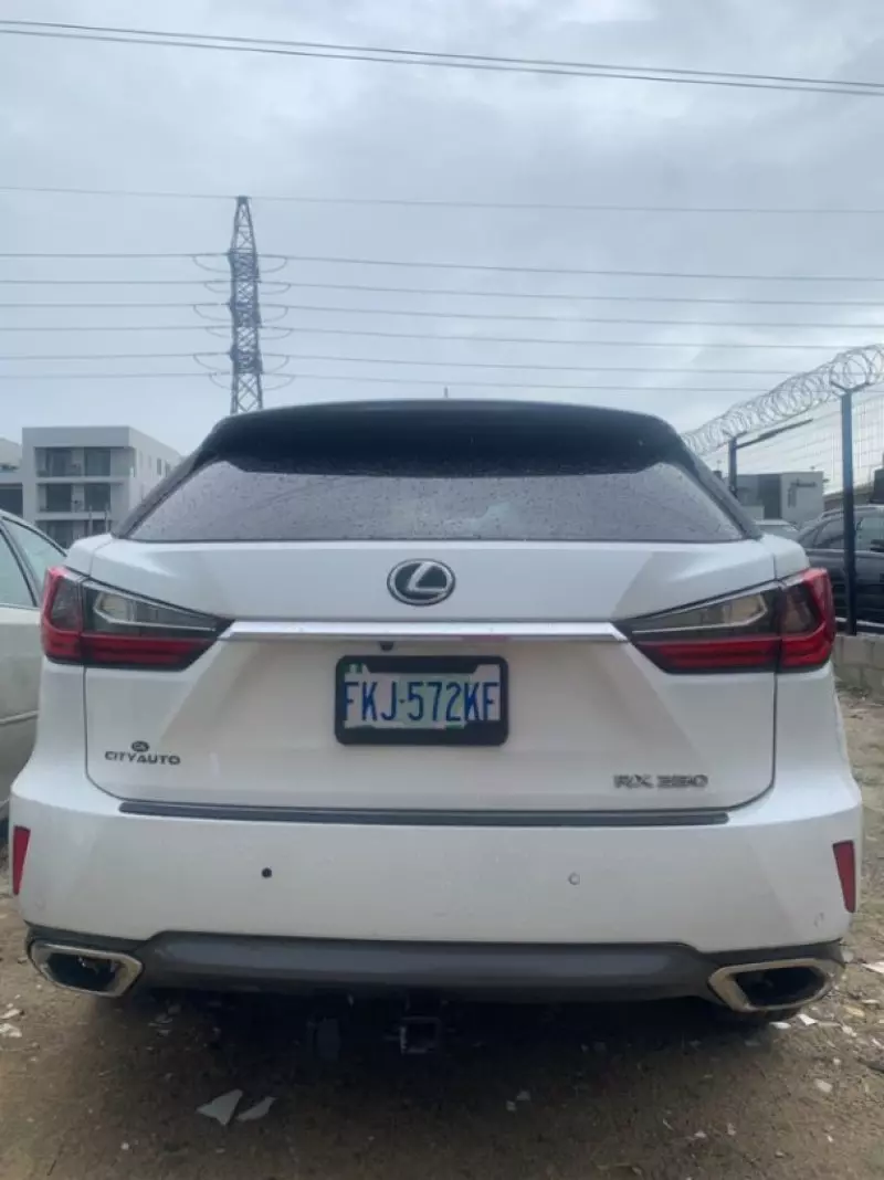 Lexus RX   - 2017