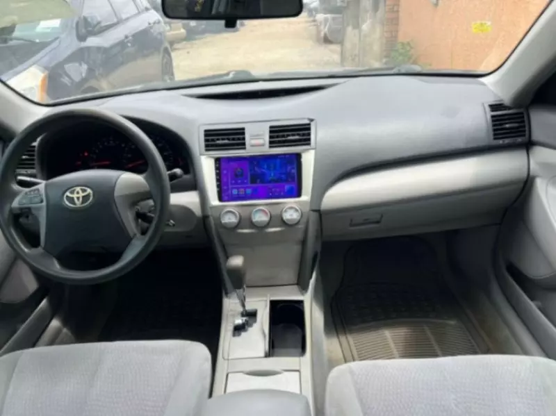 TOYOTA Camry - 2011