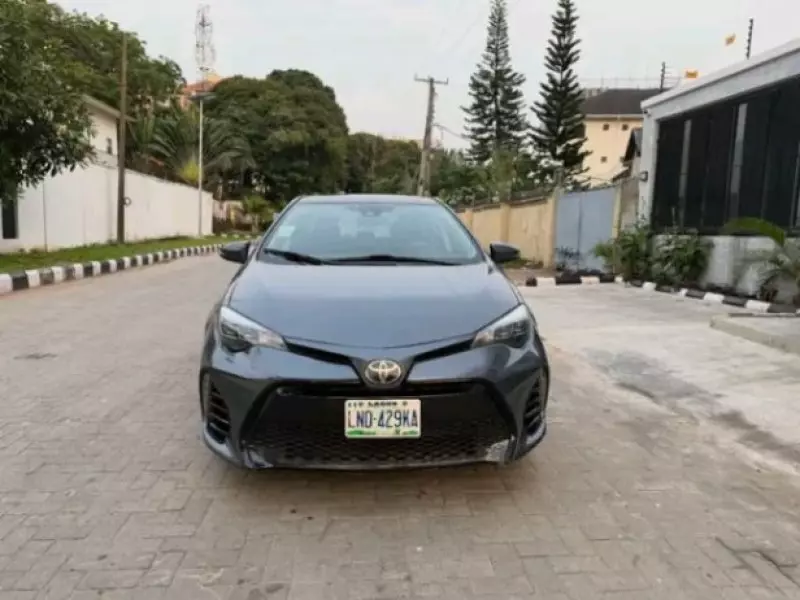 Toyota Corolla   - 2013