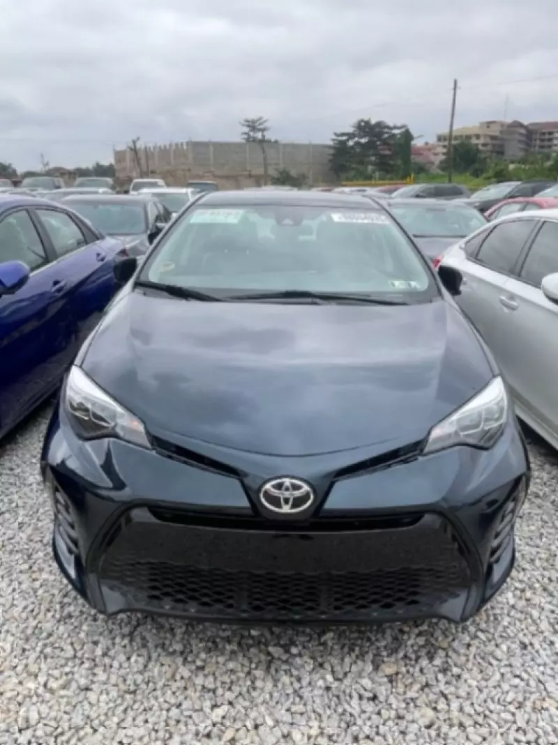 TOYOTA Corolla   - 2018