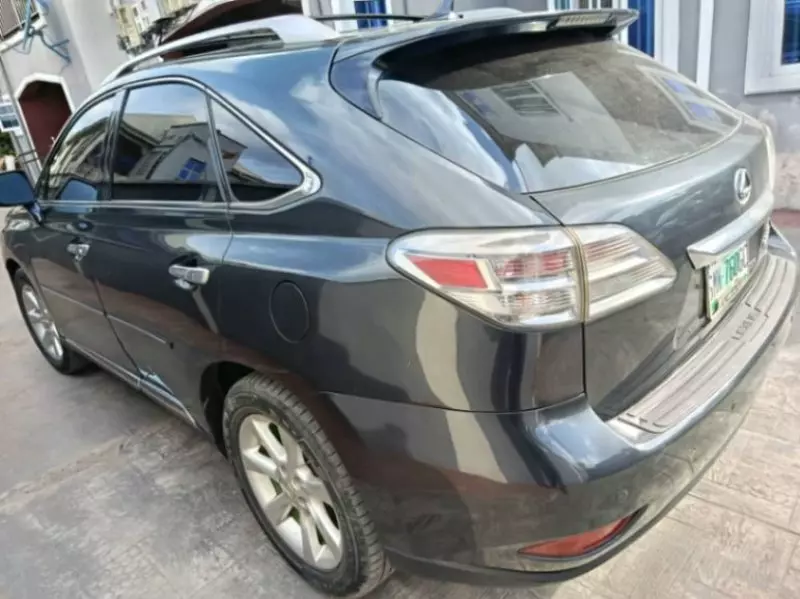 Toyota Lexus RX 350h - 2011