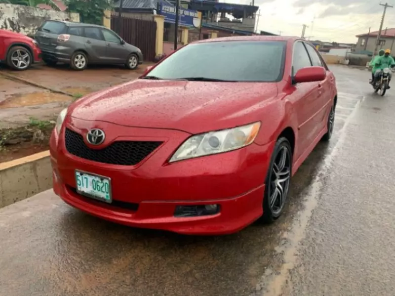 Toyota Camry   - 2007