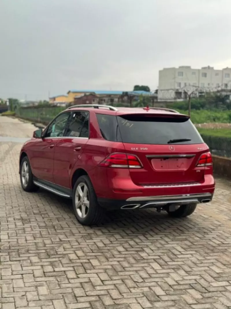 Mercedes-Benz GLE 350   - 2016