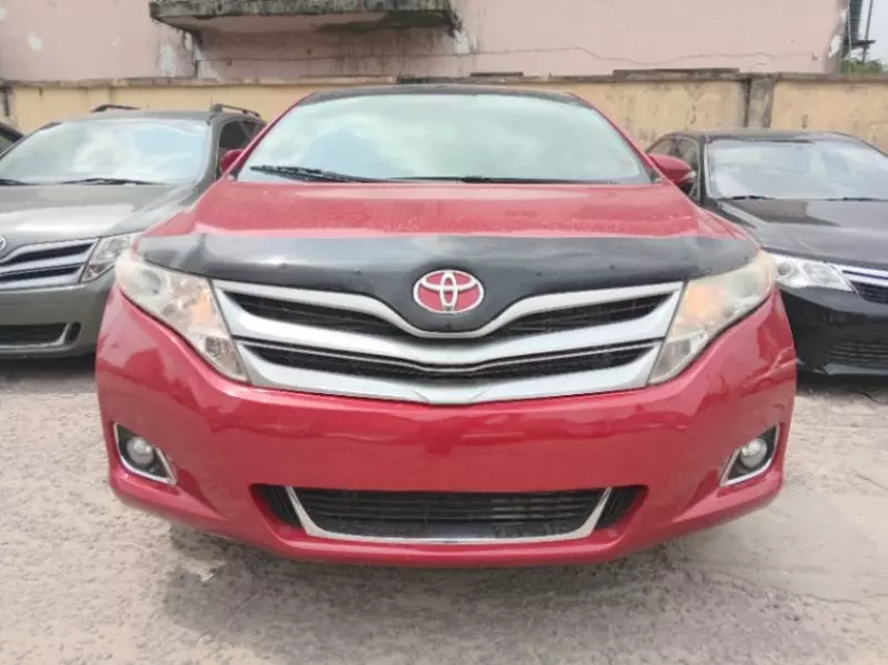 Toyota Venza   - 2012