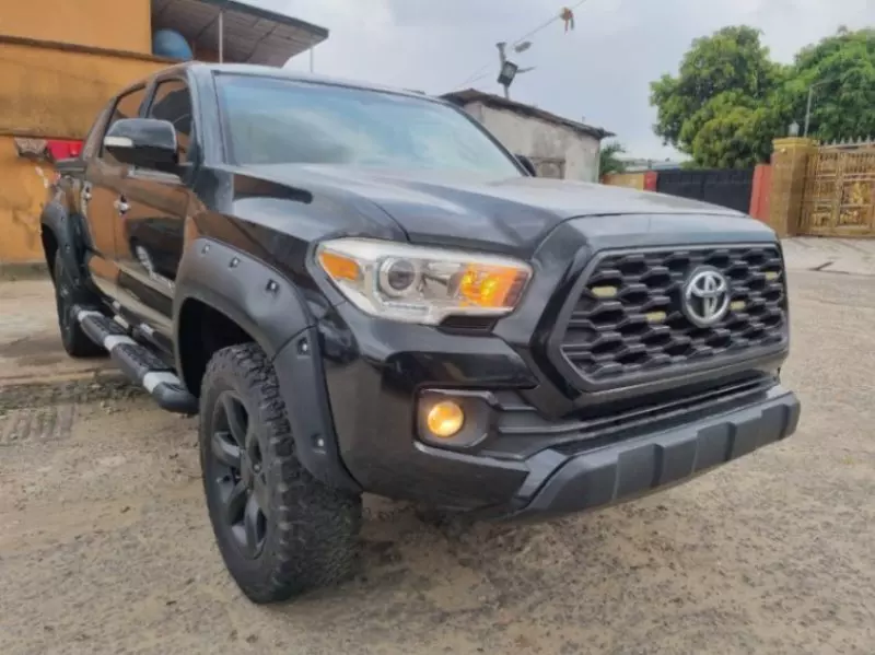 Toyota Tacoma   - 2013
