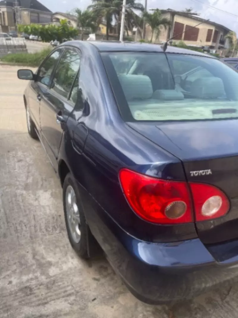 Toyota Corolla   - 2007
