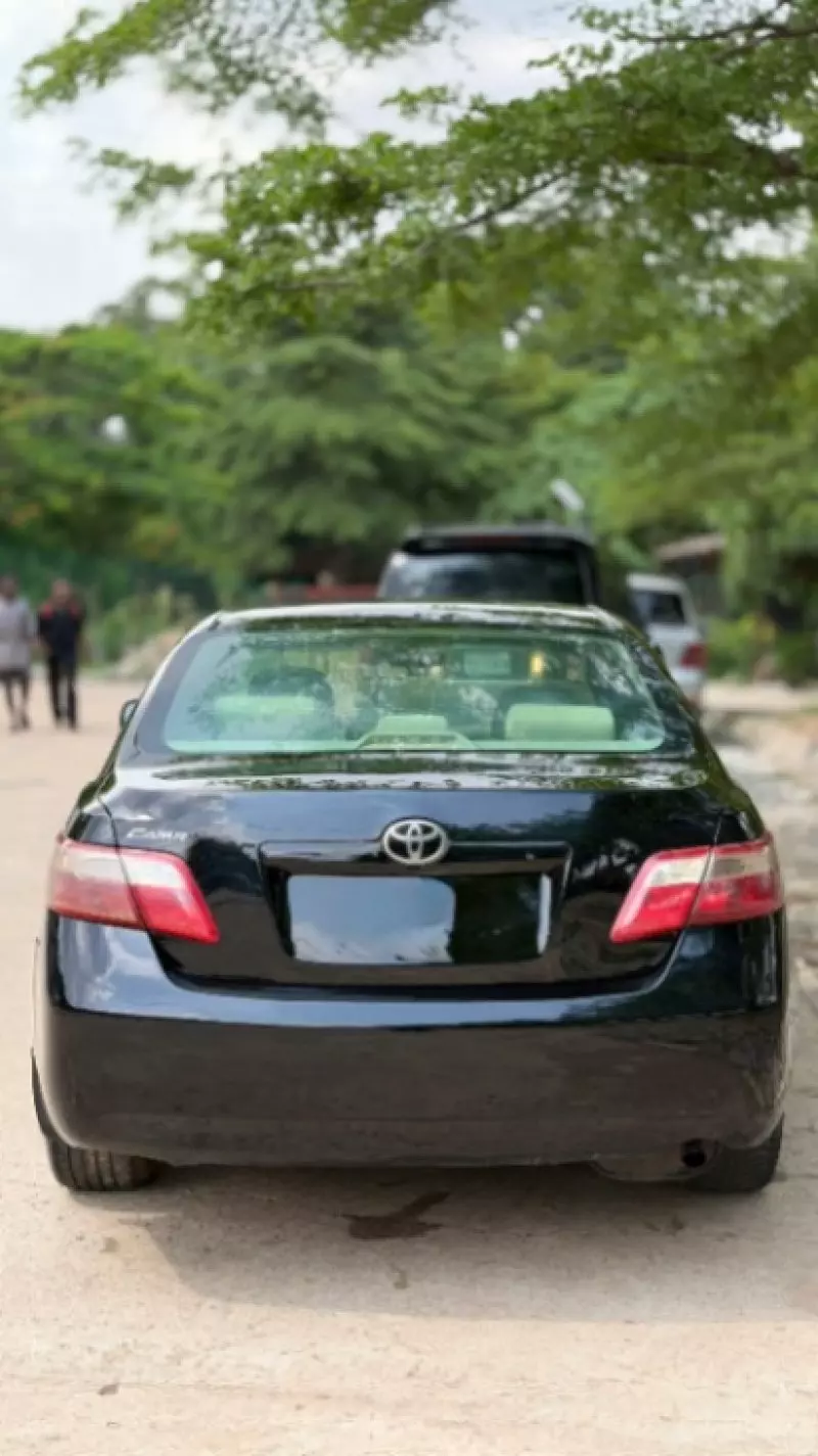 TOYOTA Camry   - 2009