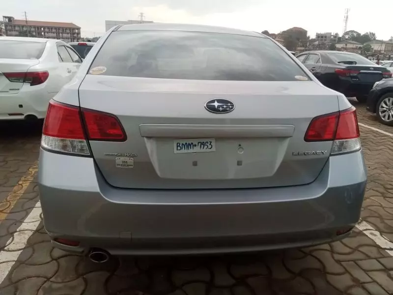 Subaru Legacy - 2013