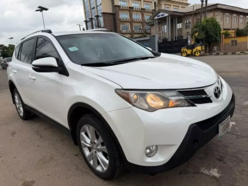 TOYOTA RAV 4   - 2013