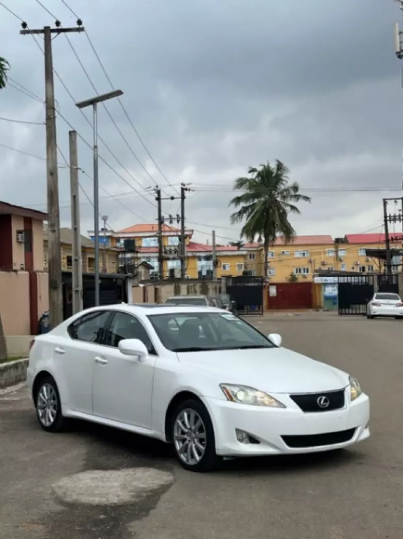 Lexus IS   - 2008