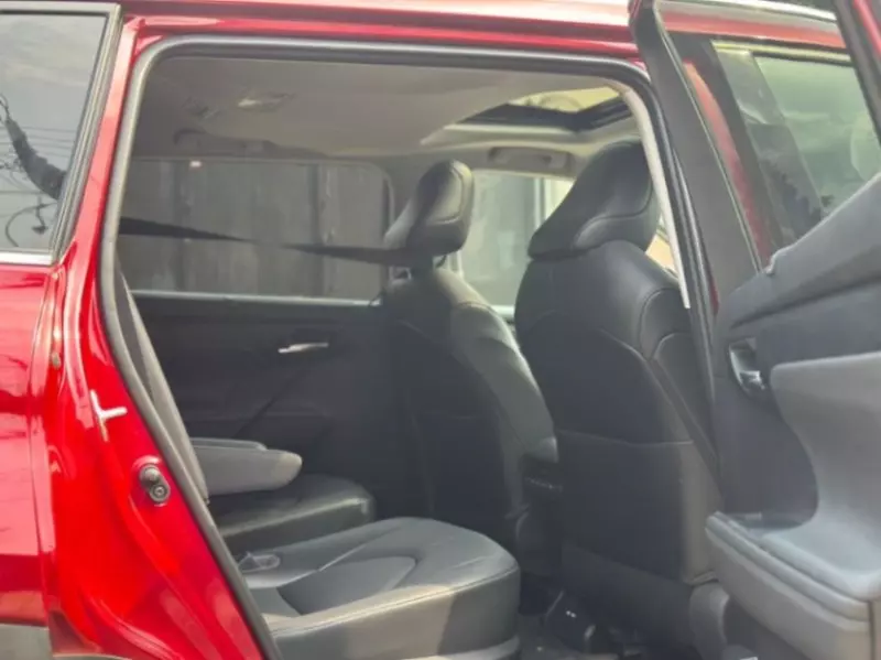 Toyota Highlander   - 2021