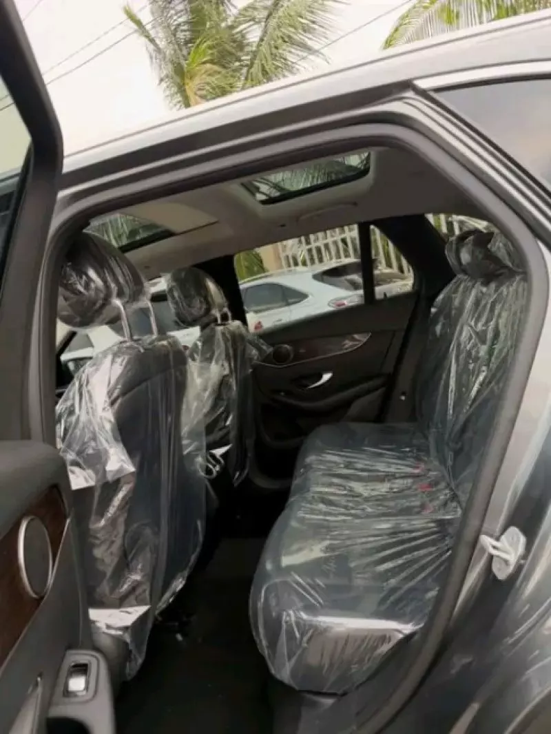 Mercedes-Benz GLC 300   - 2016