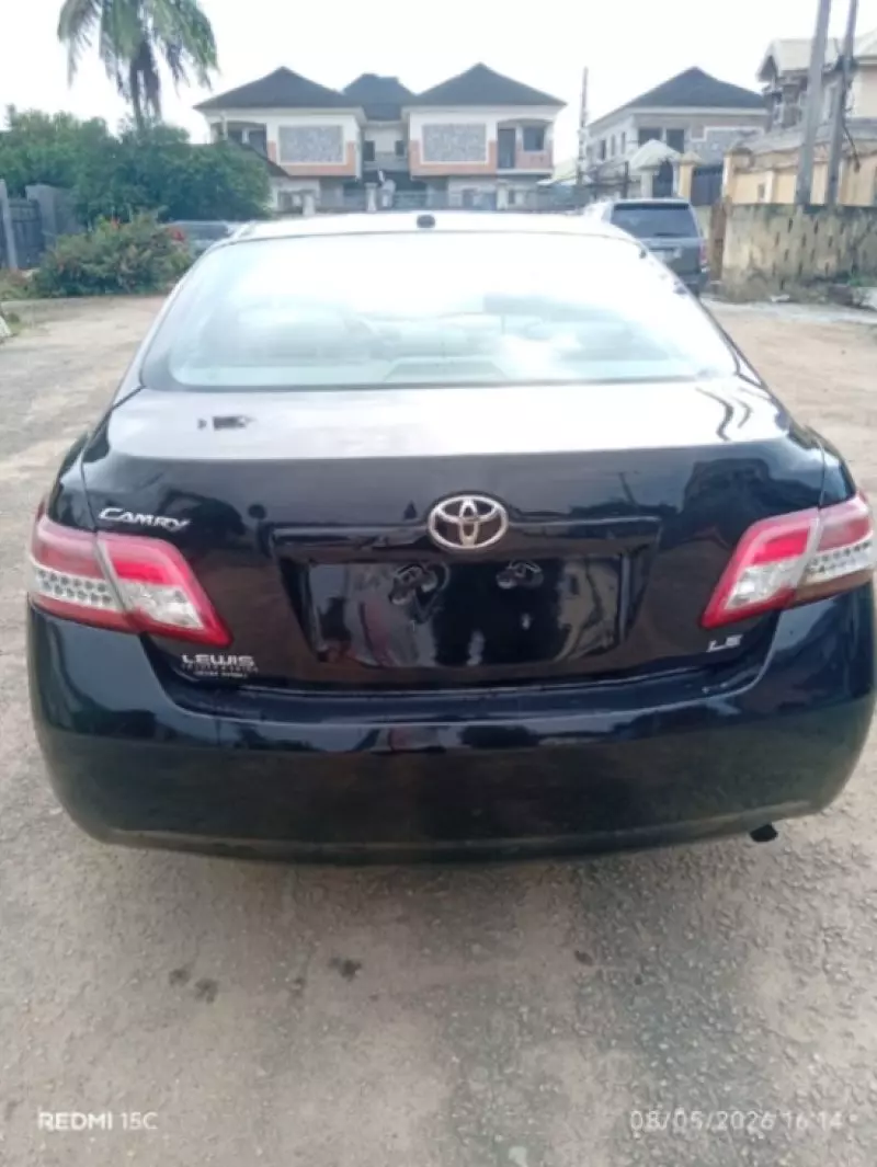 TOYOTA Camry   - 2011