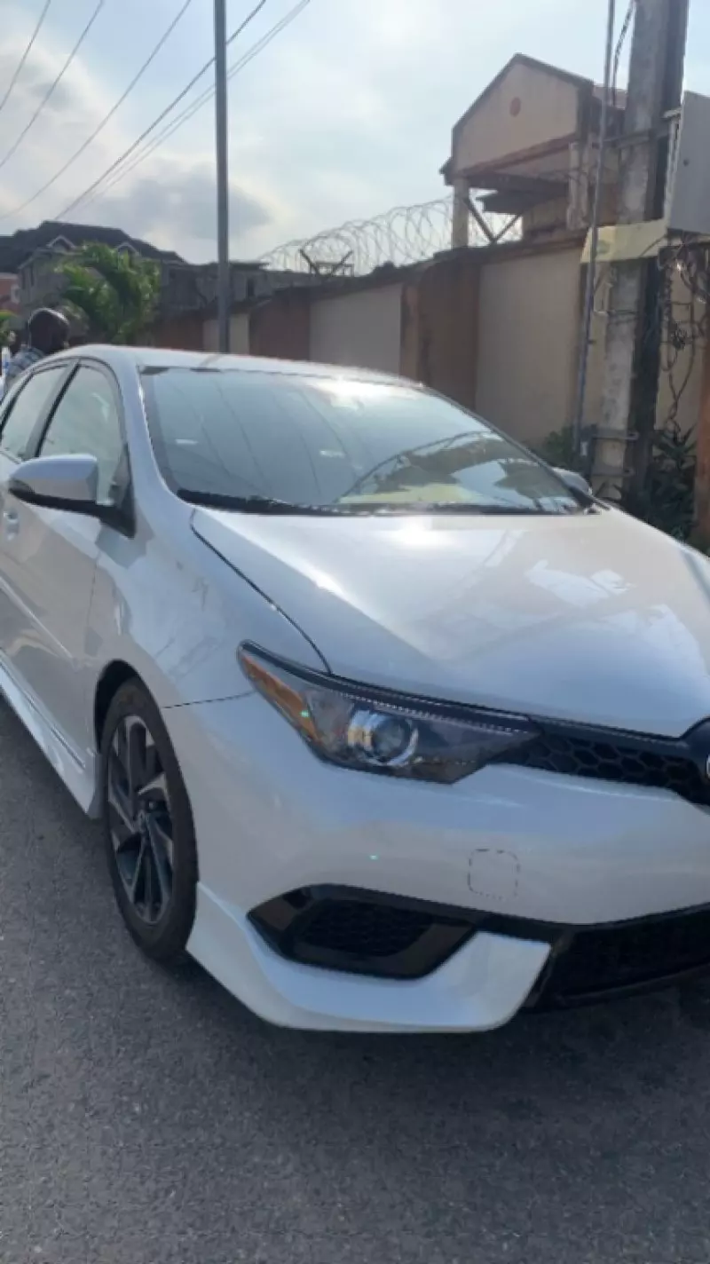 TOYOTA Corolla iM   - 2017