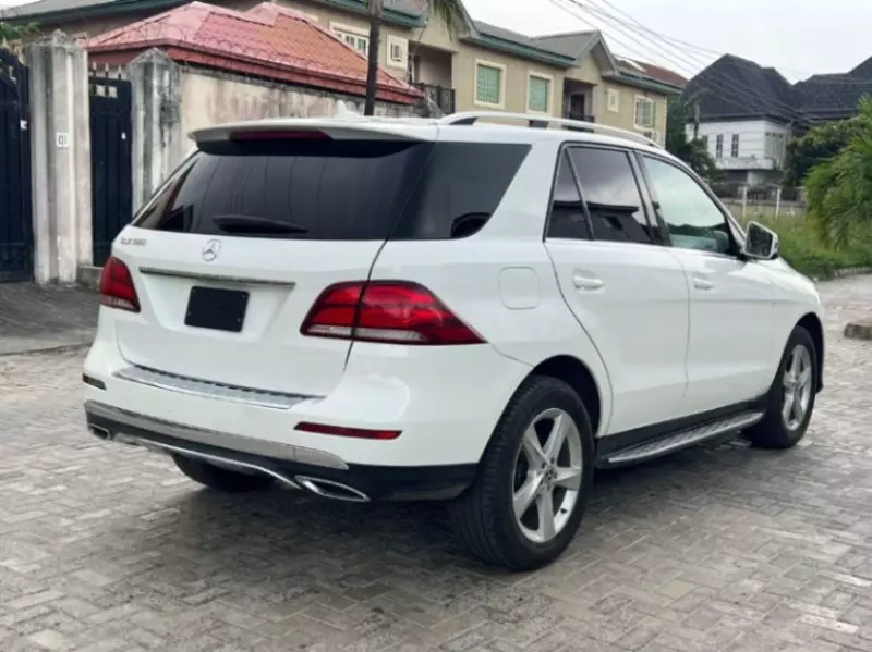 Mercedes-Benz GLE 350   - 2017