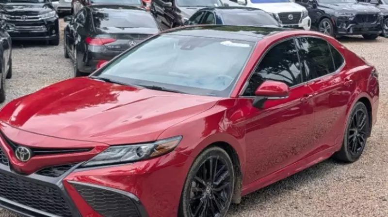 TOYOTA Camry   - 2021