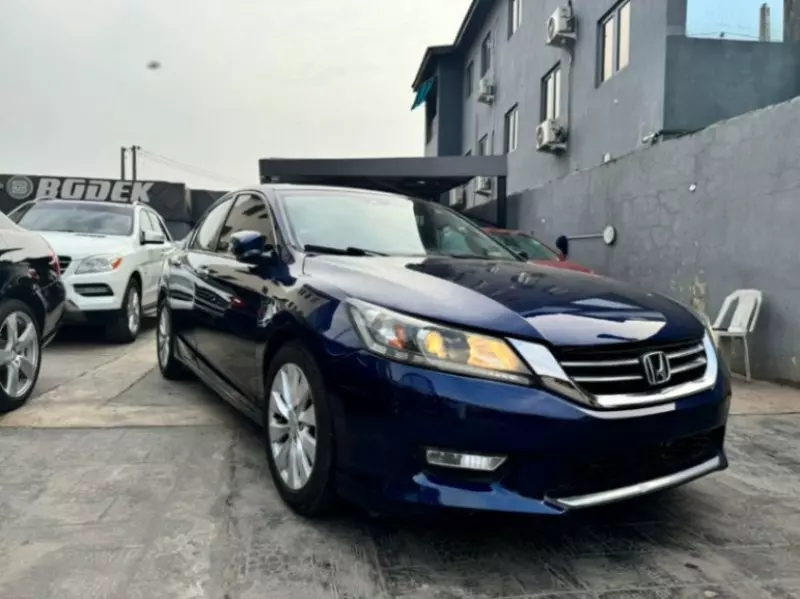 Honda Accord   - 2013