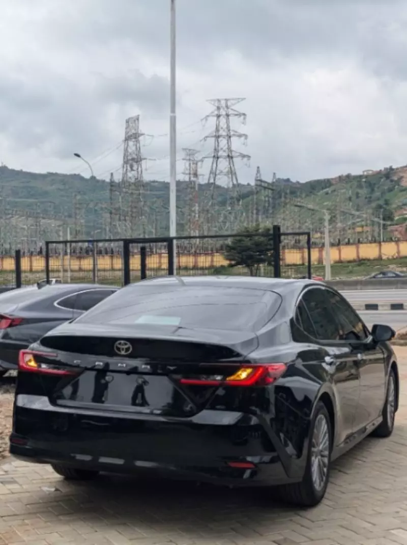 TOYOTA Camry - 2024