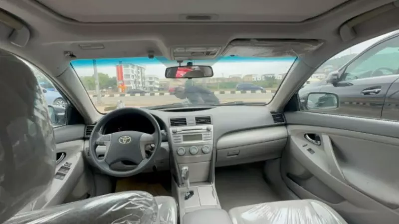 TOYOTA Camry   - 2010