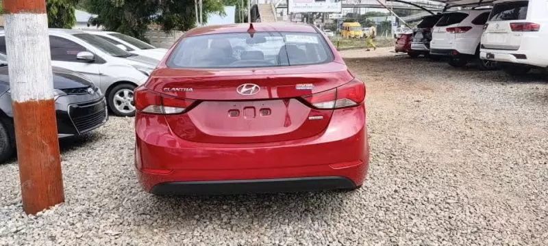 Hyundai Elantra   - 2015