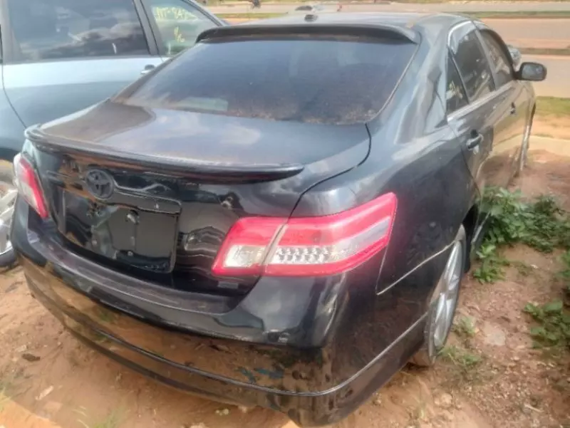 TOYOTA Camry   - 2011