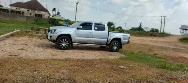 Toyota Tacoma   - 2012