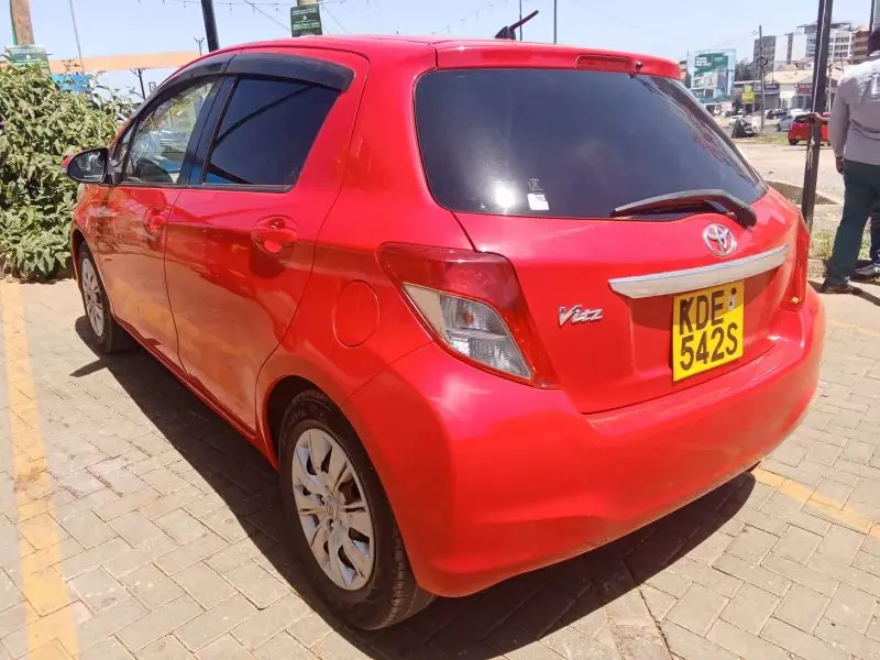 Toyota Vitz   - 2014