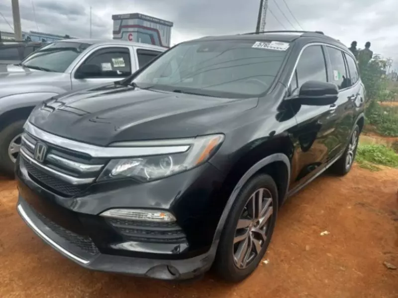 Honda Pilot   - 2016
