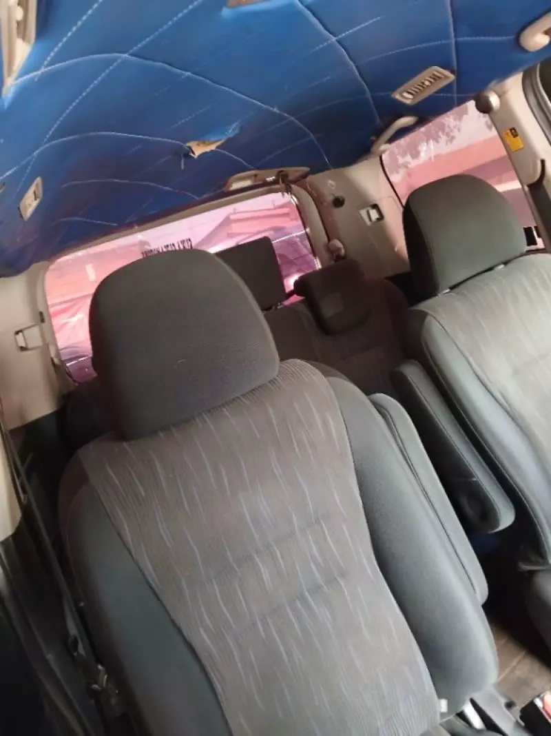 Toyota Noah   - 2014