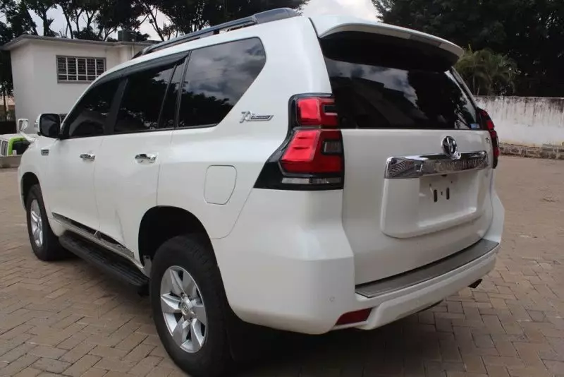 TOYOTA Landcruiser prado TX.L   - 2021