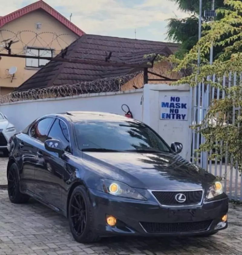 Lexus IS   - 2006