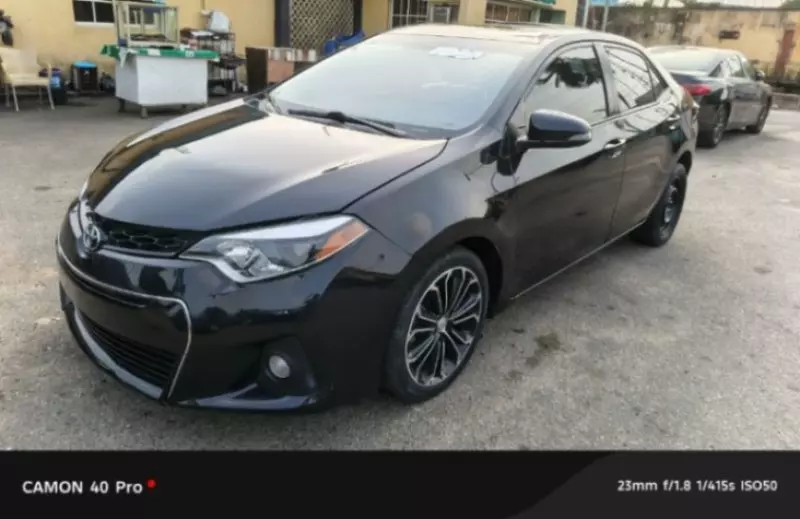 Toyota Corolla - 2015