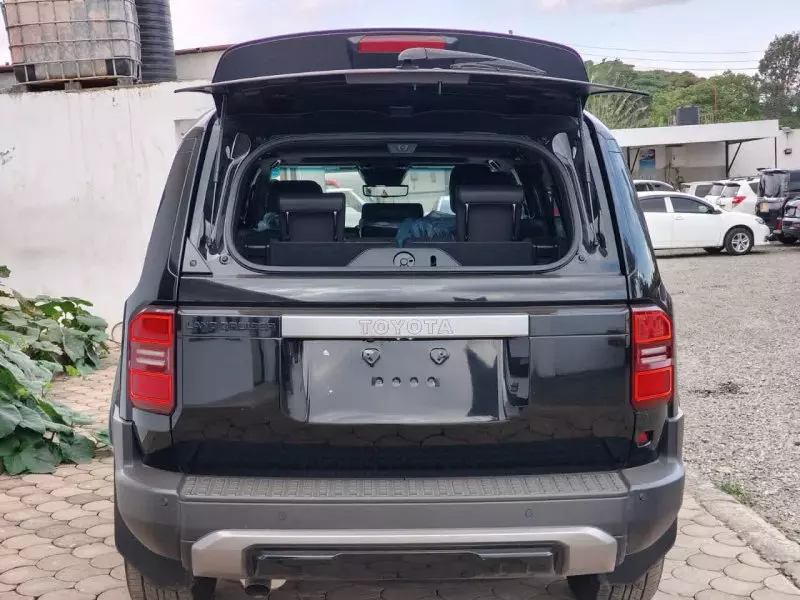 TOYOTA Land Cruiser   - 2024