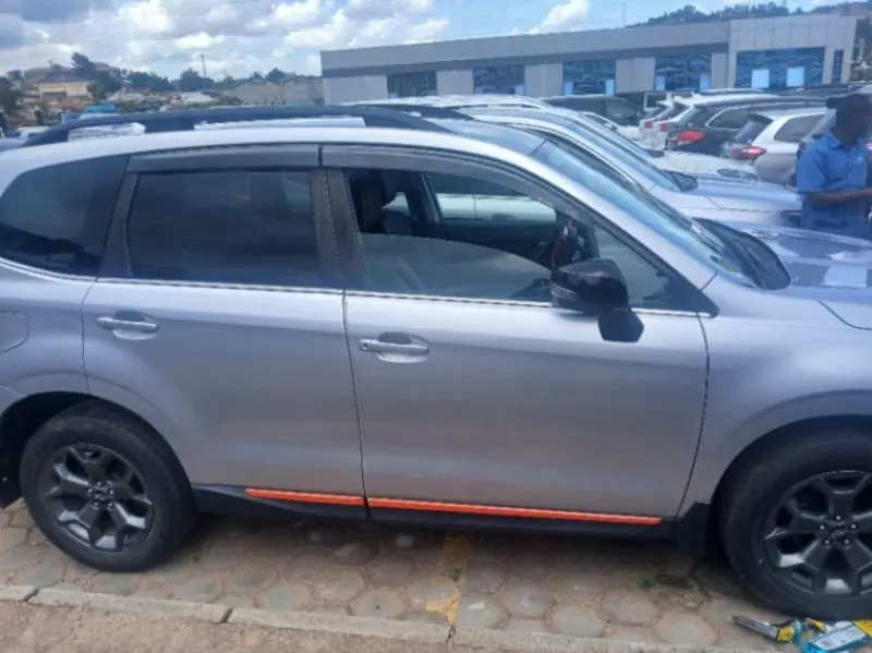 Subaru Forester   - 2017