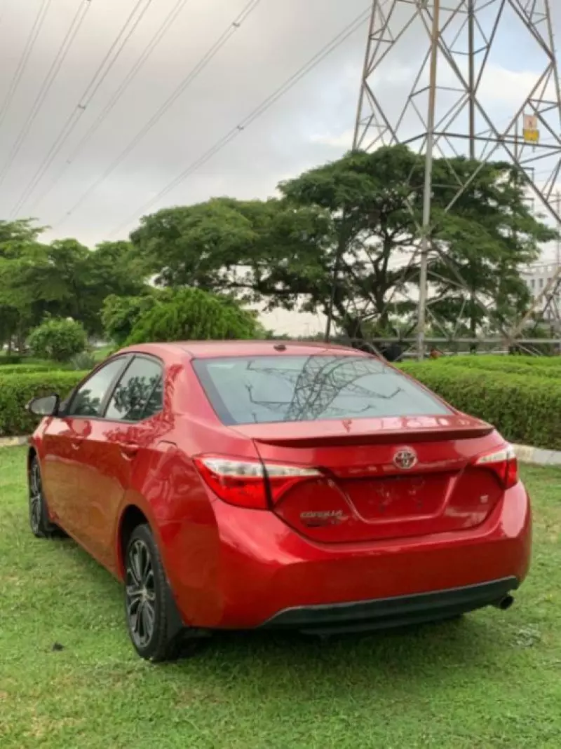 Toyota Corolla   - 2013