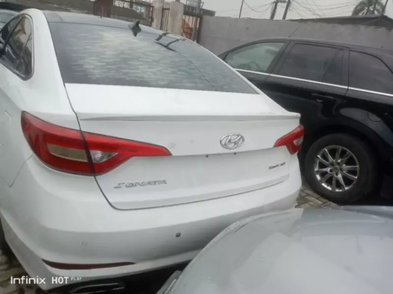 Hyundai Sonata   - 2017
