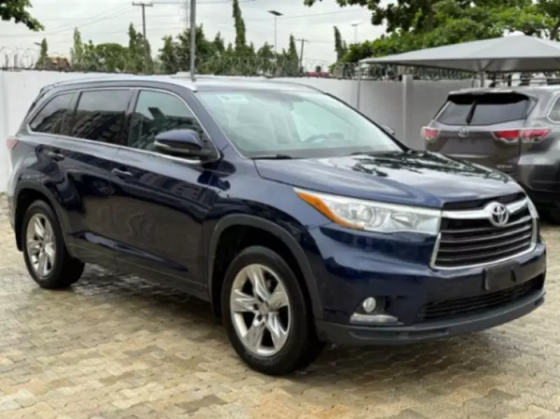 TOYOTA Highlander   - 2015