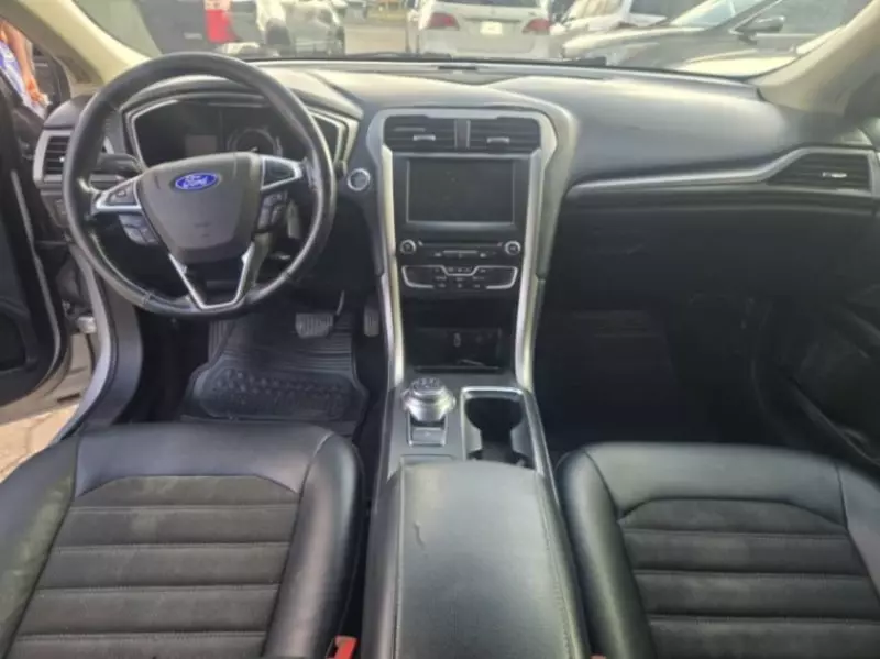 Ford Fusion   - 2018