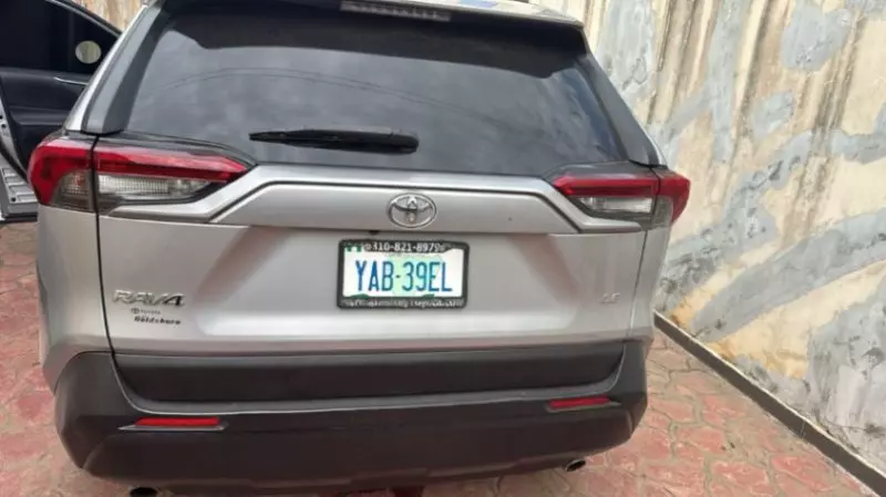 Toyota RAV4   - 2019