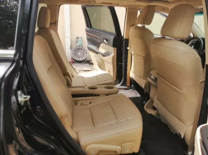 Toyota Highlander   - 2014